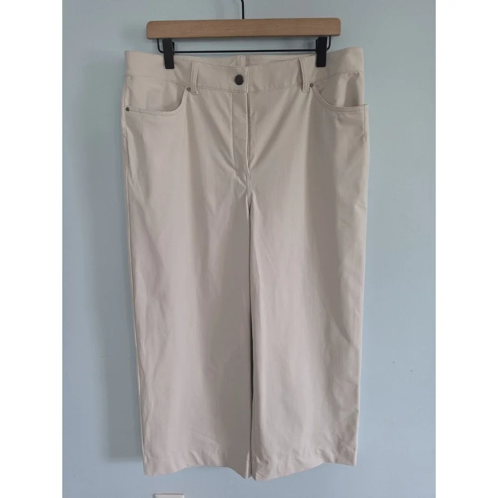 Lululemon City Sleek Athleisure Wide Leg Casual Pant Womens Sz 33 Beige